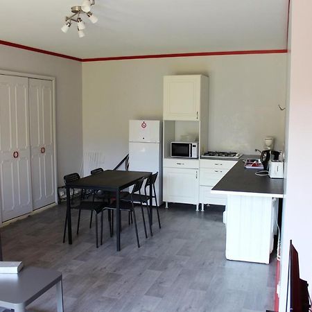 Maison Charmante A Saint-Patrice Avec Jardin Prive ภายนอก รูปภาพ