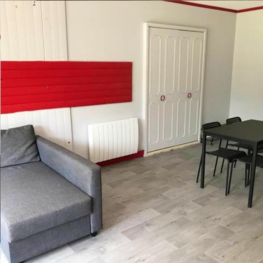 Maison Charmante A Saint-Patrice Avec Jardin Prive ภายนอก รูปภาพ